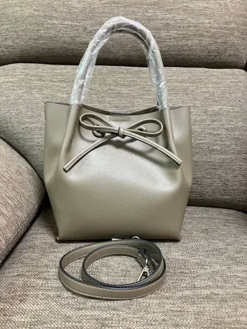 새상품 프레이 아이디 리본 백