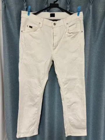 리 화이트 데님 팬츠 스트레치 소재