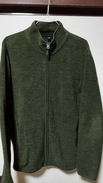 올리브 그린 플리스 자켓