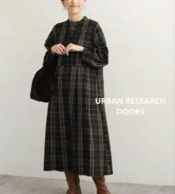 체크 무늬 벌룬 슬리브 원피스