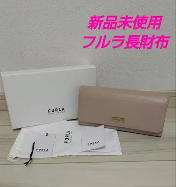 미사용 새상품 훌라 장지갑입니다