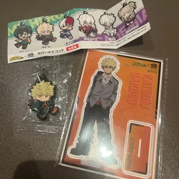 바쿠고 카츠키 아크릴 스탠드와 키링 세트