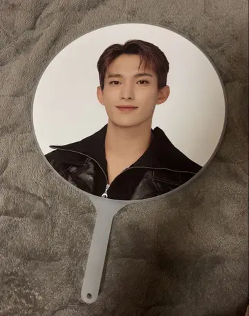 도겸 follow 부채