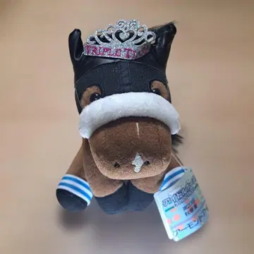 아몬드 아이 봉제 인형 왕관 포함