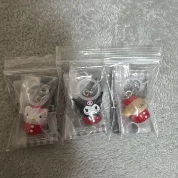 산리오 캐릭터즈 딸기 메지루시 액세서리 키티 푸딩 시나몬