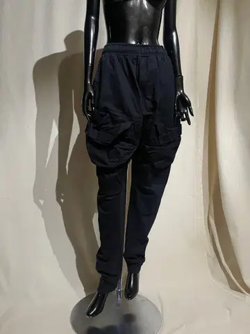 SS15 JULIUS 'white noise;' Gasmask Cargo