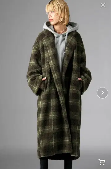 antiqua 안티카 체크 무늬 보아 자켓