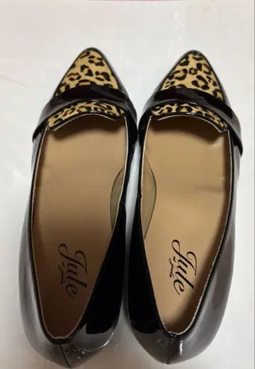 [ 미사용품 ] Jule 블랙 플랫 펌프스 레오파드 무늬 24.5cm