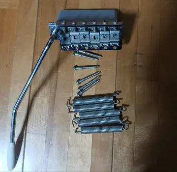 펜더 아메리칸 빈티지 스트라토캐스터 트레몰로 브릿지