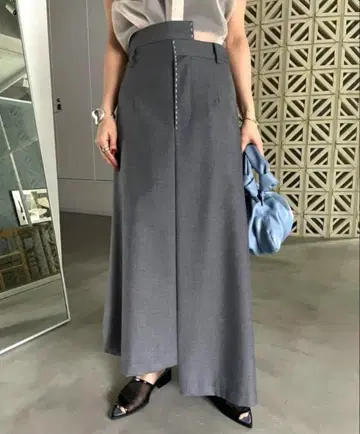 MEDI ASYMMETRY STITCH SKIRT ameri