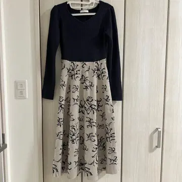 [가격 인하] PROPORTION 네이비 니트 원피스