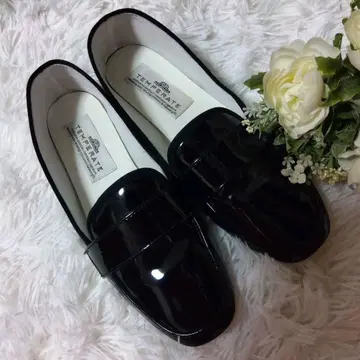 TEMPERATE 템퍼레이트 로퍼 35 블랙 에나멜