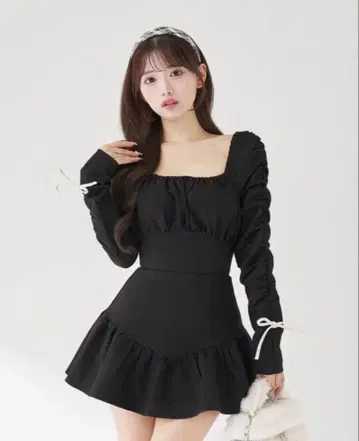 Darich 스퀘어넥 개더 미니 원피스