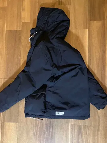 헬리한센 블랙 다운 자켓