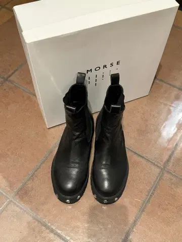 OUAT SPACE BOOTS 사이즈 39