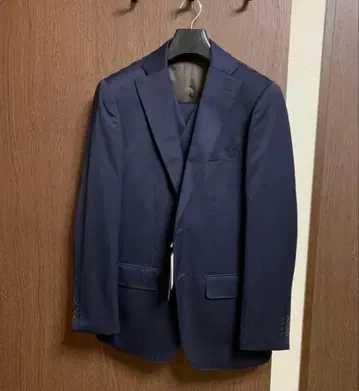 네이비 싱글 브레스 비즈니스 정장 자켓