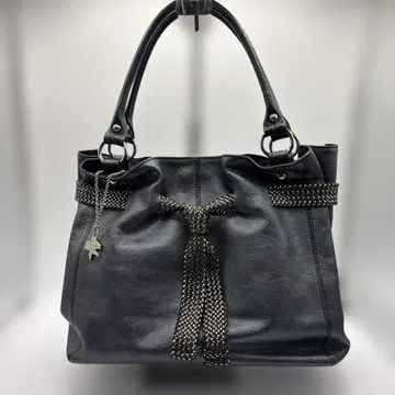 마뮤즈 블랙 숄더백 장식 포함