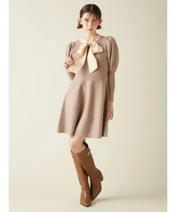 Lily brown 보타이 니트 미니 원피스