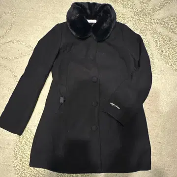 메조 피아노 키즈 블랙 퍼 카라 부착 코트