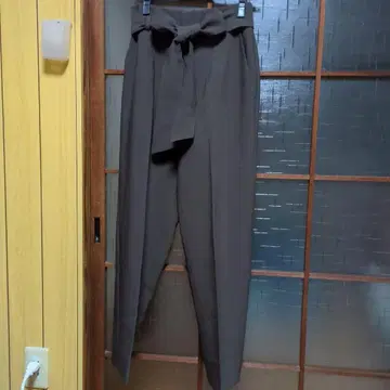 다크 브라운 허리 리본 캐주얼 팬츠