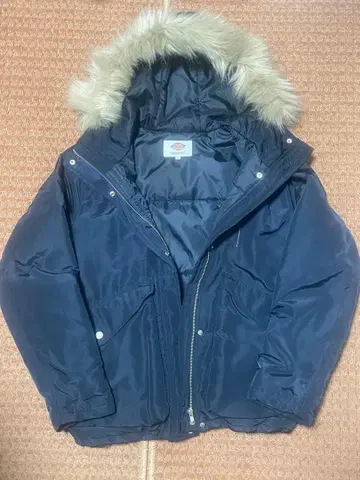 Dickies 네이비 퍼 후드 다운 자켓