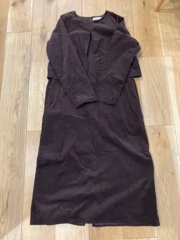 URBAN RESEARCH 다크 브라운 원피스