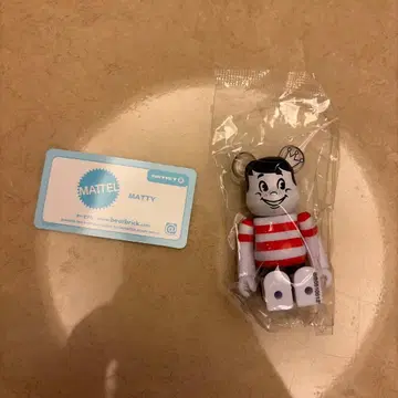 베어브릭 51 MATTEL Matty