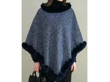 퍼 달린 판초 코트