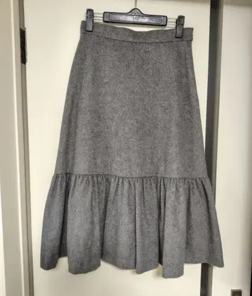 엠프리미어 스커트 울 캐시미어 혼방 그레이 새상품급