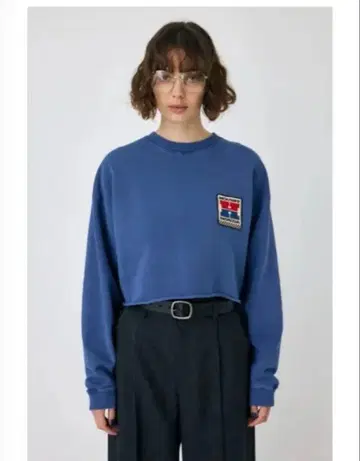 Moussy 혼다 와이드 크롭 맨투맨 풀오버