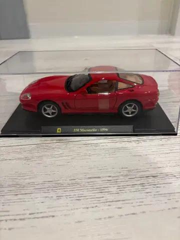 Ferrari 550 Maranello 1996 빨간색