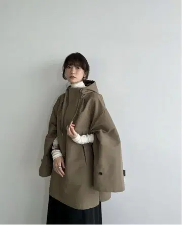 [ 미사용 새상품 ] CLANE 사이드 오픈 와이드 아노락 베이지