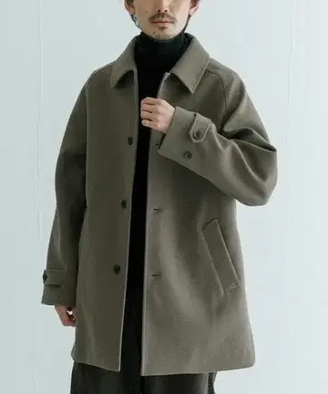 [어반 리서치] [축열] UR TECH 숏 스텐카라 코트