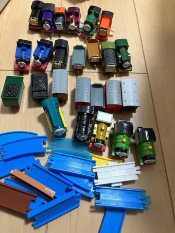 프라레일 시리즈 차량과 레일 세트