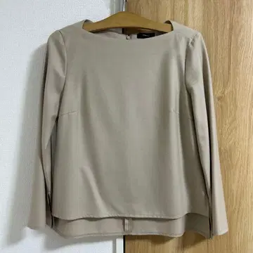 새상품급 띠어리 LIGHT SAXONY 풀오버 블라우스 울 베이지