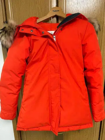 PYRENEX 오렌지 다운 자켓 퍼 포함