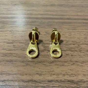 MARC JACOBS 지퍼형 귀걸이