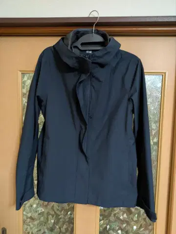 유니클로 심리스 후드티 L 사이즈