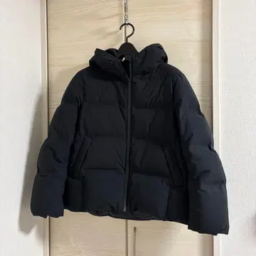 [새상품급] 유니클로 심리스 다운 S 블랙