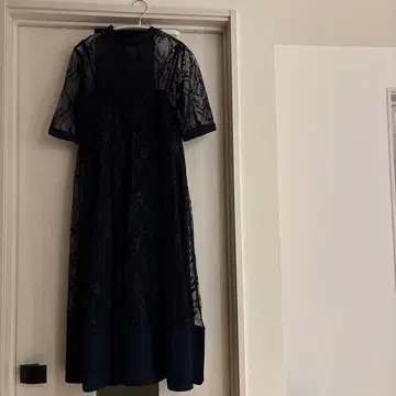 네이비 레이스 캐주얼 드레스 무릎 기장