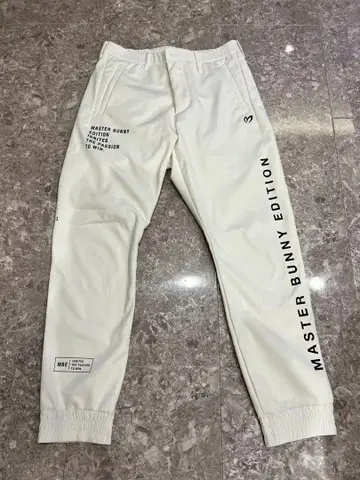 MASTER BUNNY EDITION 남성 바지 사이즈 4
