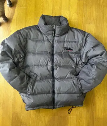 퍼스트 다운 그레이 다운 자켓