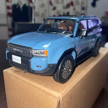 도요타 랜드크루저 250 미니카