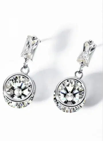 스와로브스키 크리스탈 드롭 귀걸이