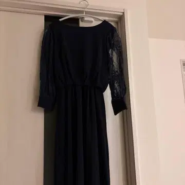 네이비 레이스 소매 롱 드레스