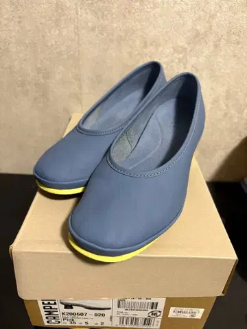 새상품급 CAMPER 캠퍼 올라이트