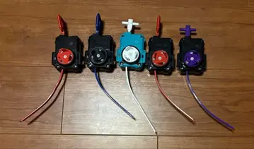 베이블레이드x 런처 5세트