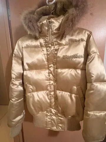 새상품급 아우터 로카웨어 다운 B걸 필수템