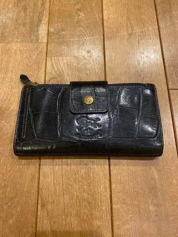일비종떼 새상품급 장지갑 가죽 악어 무늬 레어 접이식 지갑 상태 좋음!