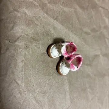 오비츠11 숏부츠 화이트 벚꽃